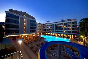 فندق Pasa 4*
