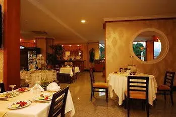 فندق Pasa 4*