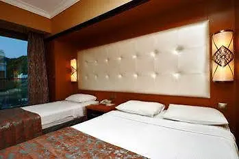 Hotel Pasa 4*
